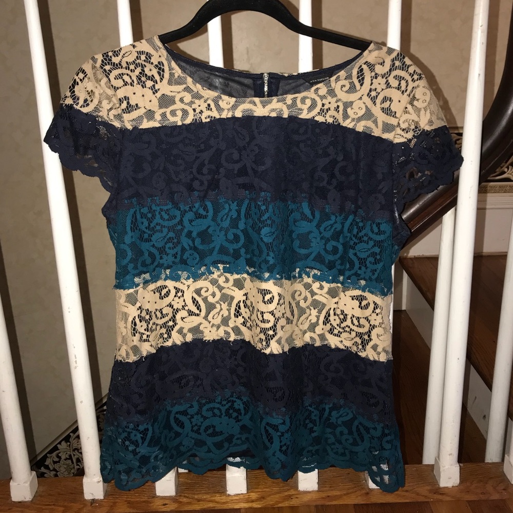 Ann Taylor three tone blouse